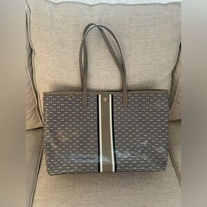 Tory Burch Gemini Link Tote Bag - Taupe - Excellent Condition
